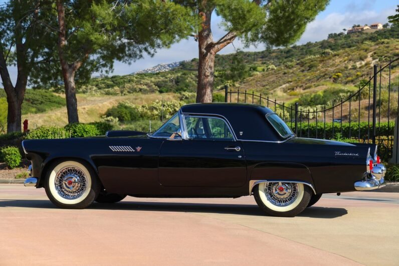 1955 Ford Thunderbird