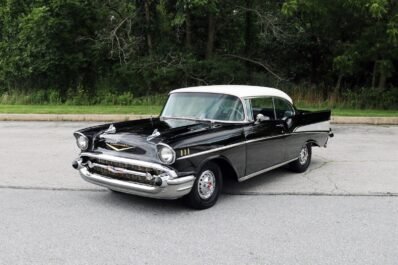 1957 Chevrolet Bel Air 2-Door Hardtop