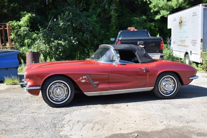 1962 Chevrolet Corvette Convertible 327/340 4-Speed