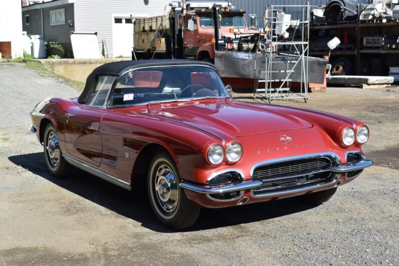 1962 Chevrolet Corvette Convertible 327/340 4-Speed