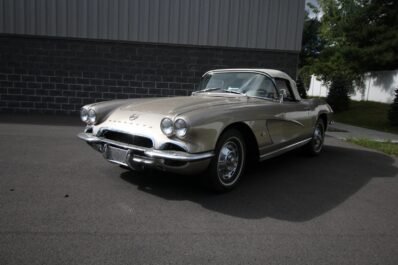 1962 Chevrolet Corvette 327/340 4-Speed