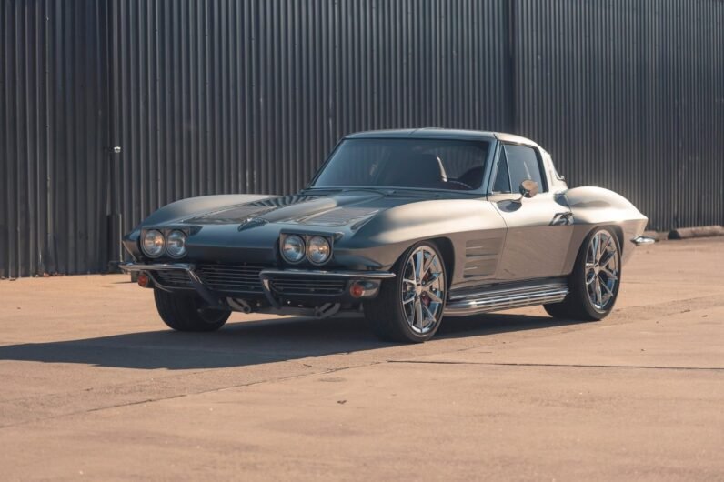 1963 Chevrolet Corvette Split-Window Coupe 5-Speed