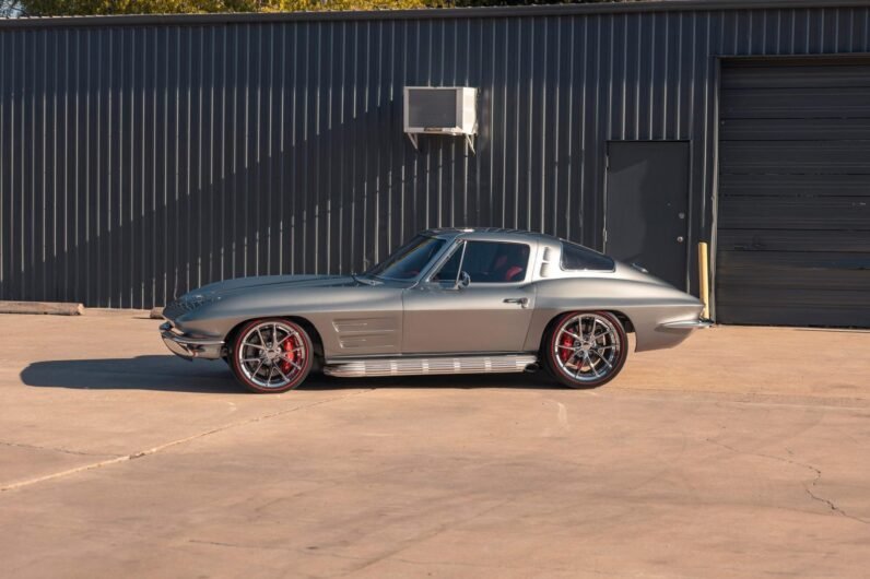 1963 Chevrolet Corvette Split-Window Coupe 5-Speed