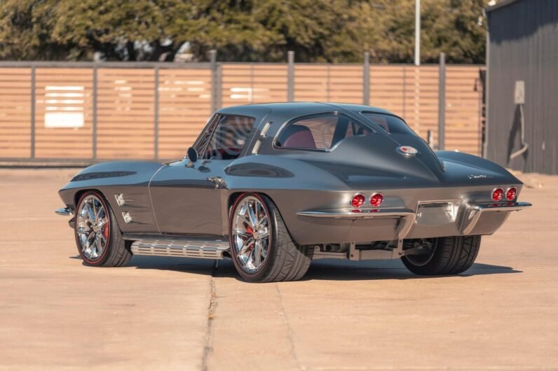 1963 Chevrolet Corvette Split-Window Coupe 5-Speed