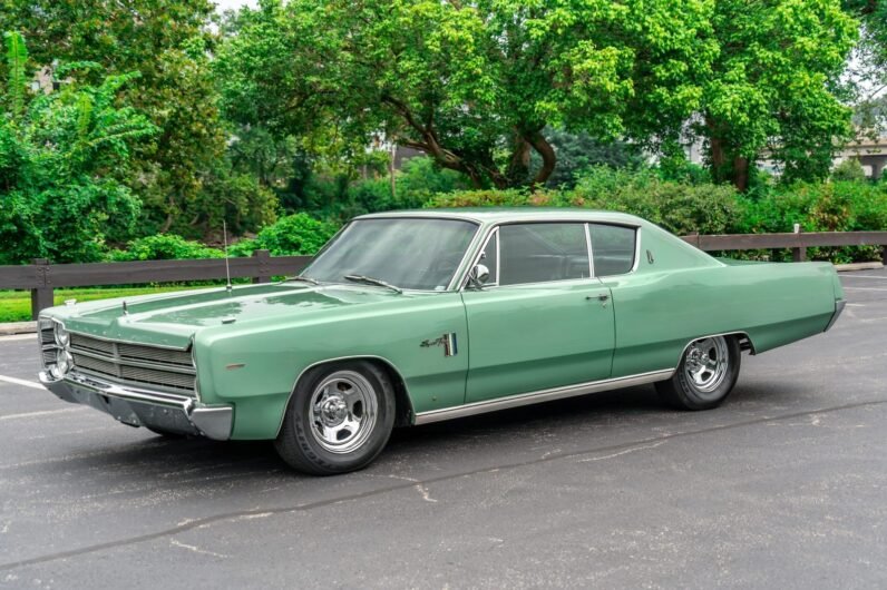 1967 Plymouth Sport Fury Fast Top 440 4-Speed