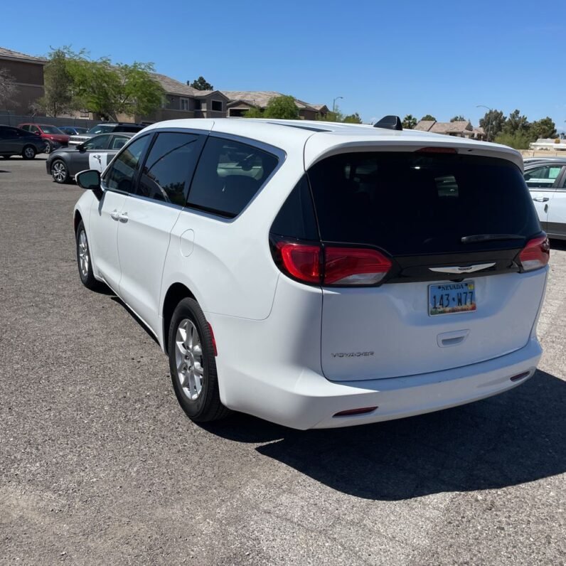 2022 Chrysler Voyager